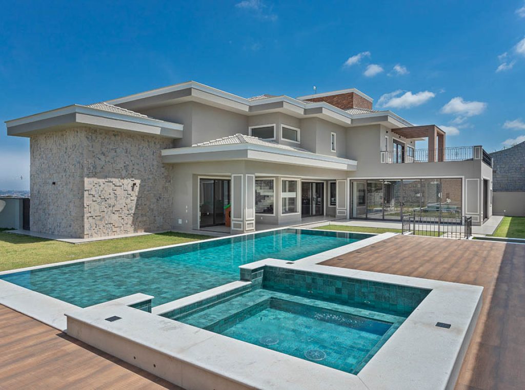 Por - Patricia Zampieri